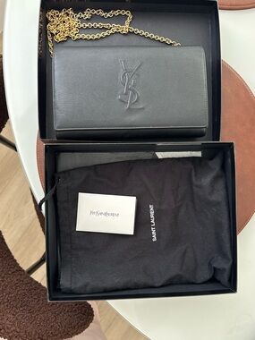 Saint Laurent Black Leather handbag
